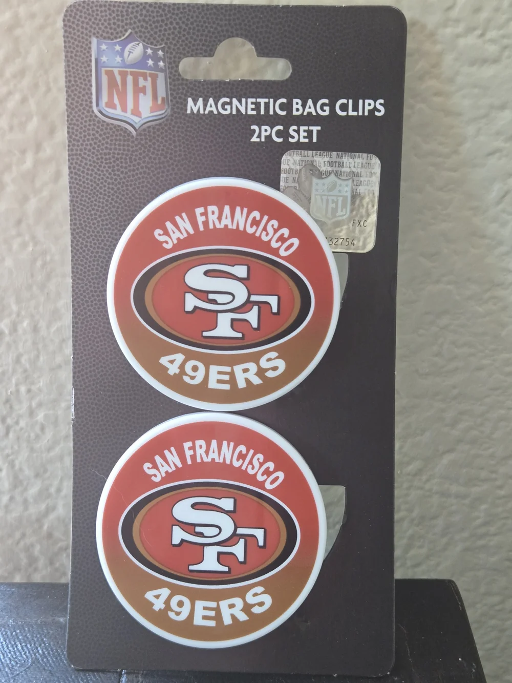 NFL San Francisco 49ers Round Magnetic Bag Clips - Red & Gold